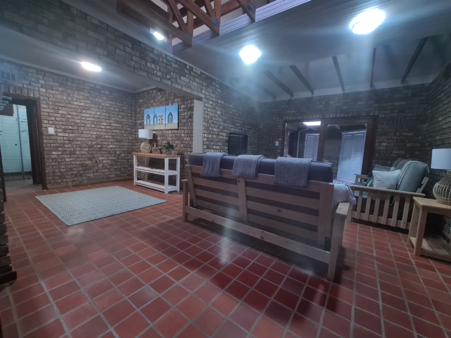 To Let 3 Bedroom Property for Rent in Glentana Western Cape